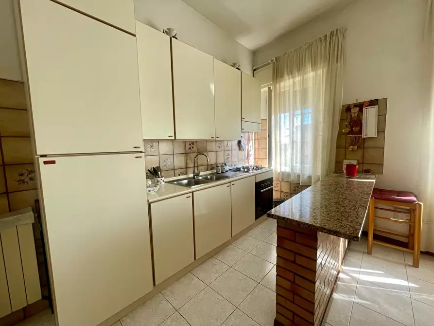 Immagine 5 di Appartamento in vendita  a Pontedera