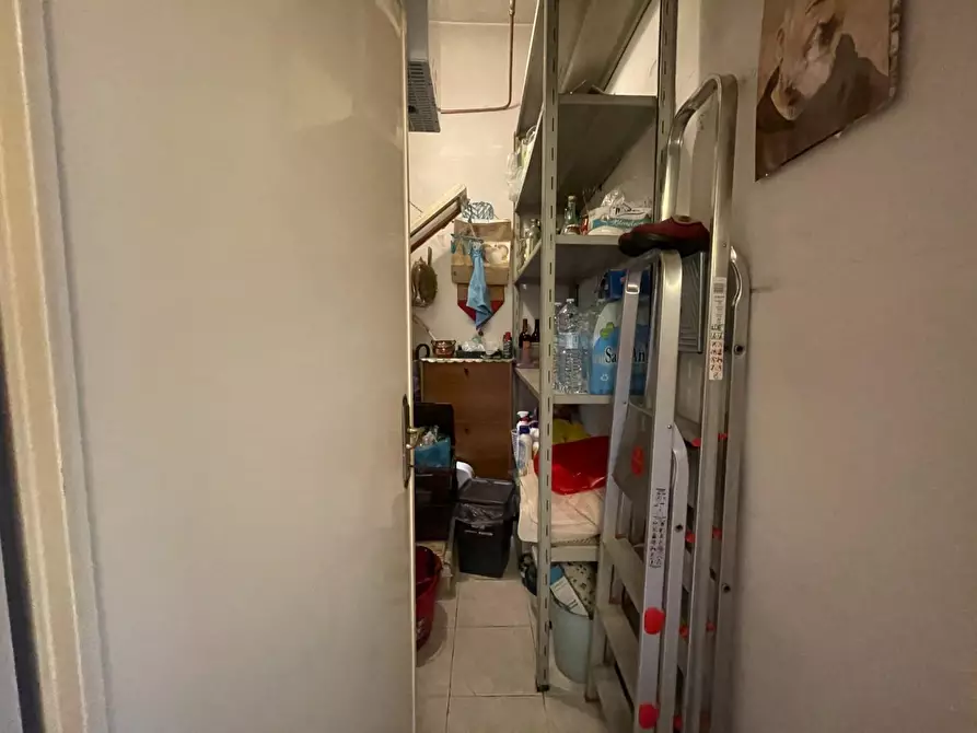 Immagine 17 di Appartamento in vendita  a Pontedera