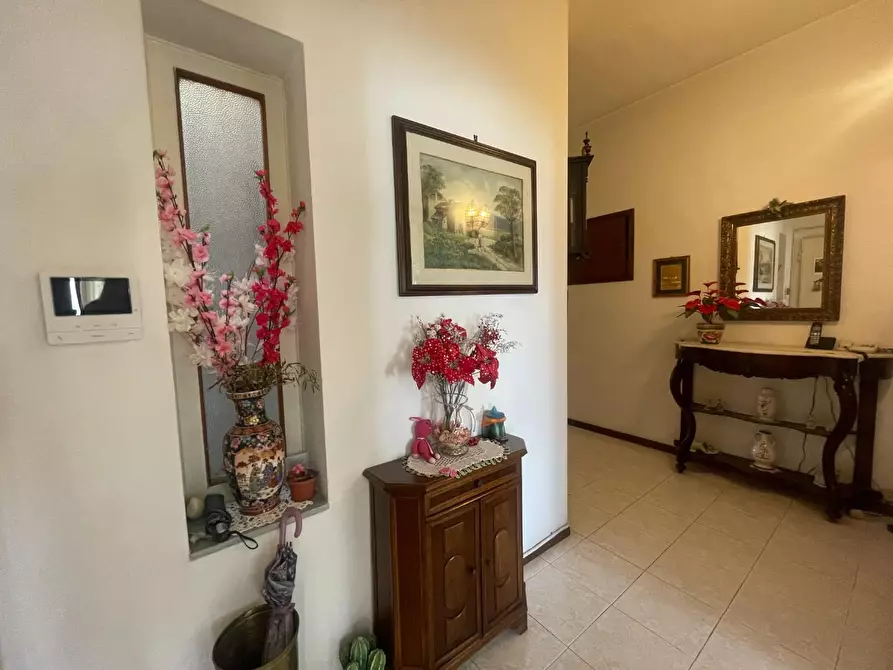 Immagine 12 di Appartamento in vendita  a Pontedera