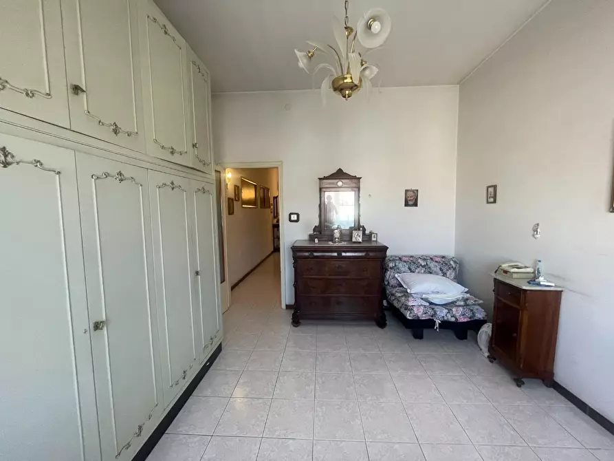 Immagine 21 di Appartamento in vendita  a Pontedera