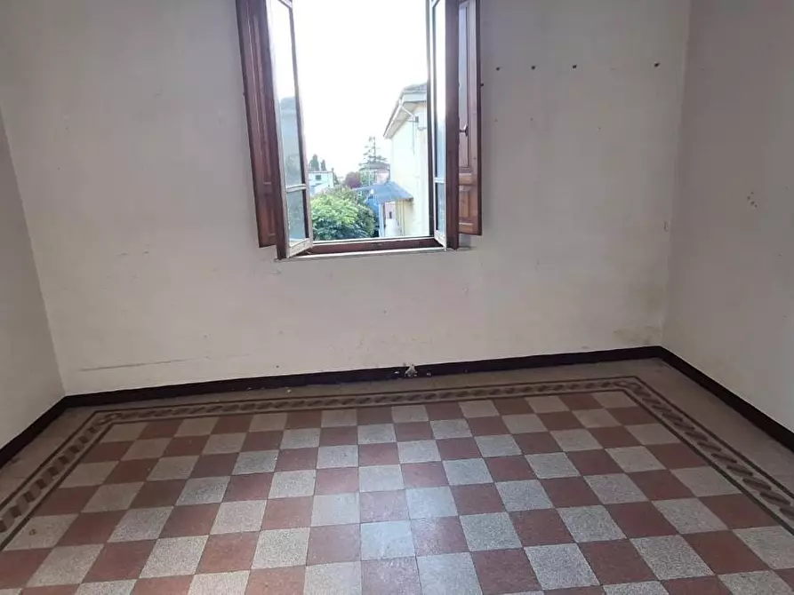 Immagine 26 di Villa in vendita  a Barga