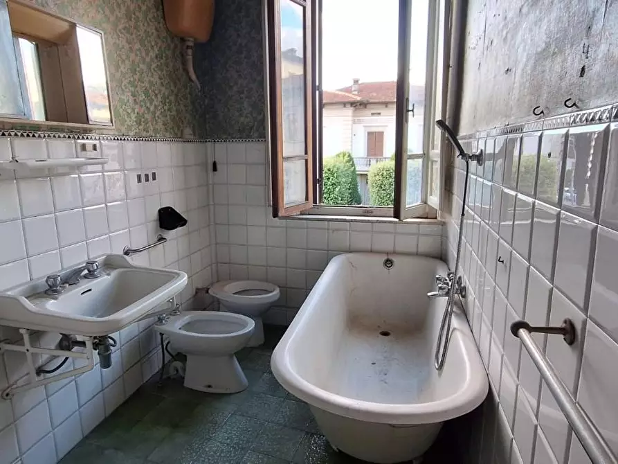 Immagine 30 di Villa in vendita  a Barga