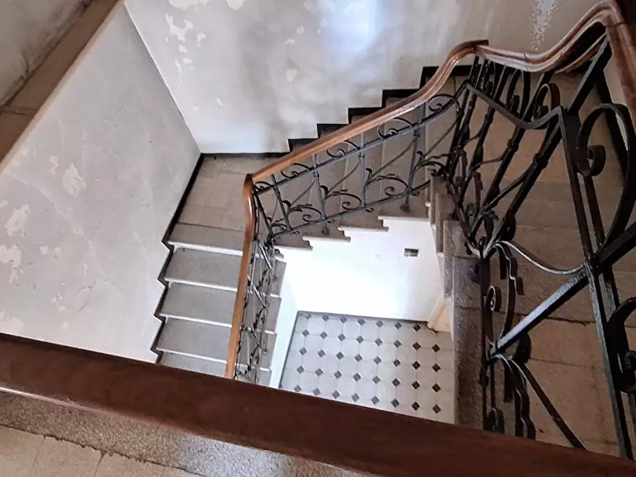 Immagine 16 di Villa in vendita  a Barga