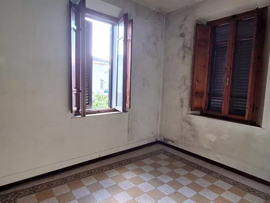 Immagine 28 di Villa in vendita  a Barga