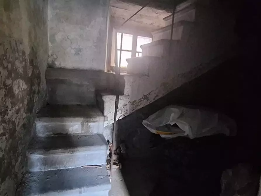 Immagine 23 di Villa in vendita  a Barga