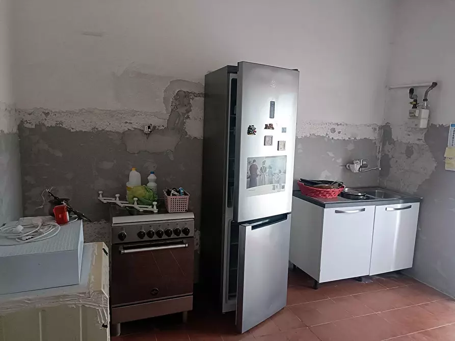 Immagine 5 di Appartamento in vendita  a Carrara
