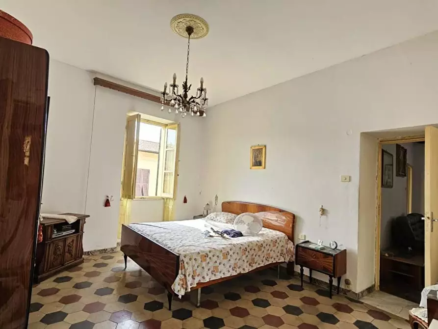 Immagine 10 di Appartamento in vendita  a Massa