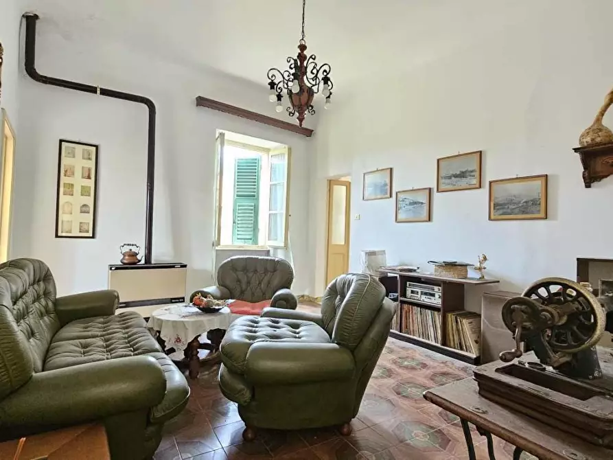 Immagine 3 di Appartamento in vendita  a Massa