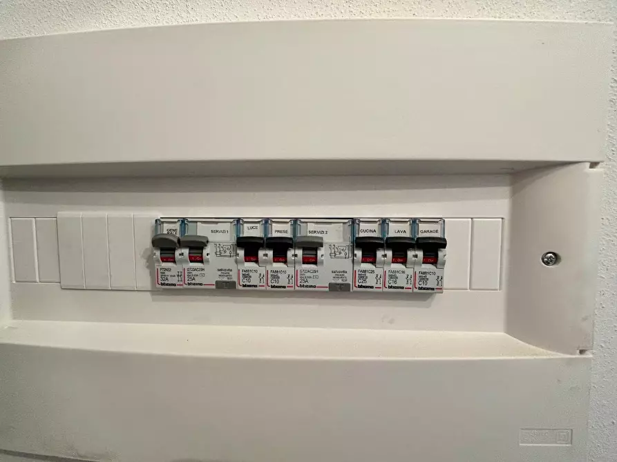 Immagine 24 di Appartamento in vendita  a Empoli