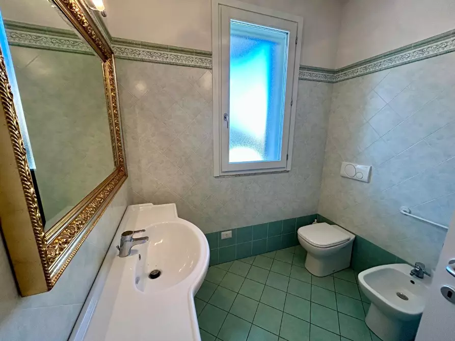 Immagine 14 di Appartamento in vendita  a Empoli