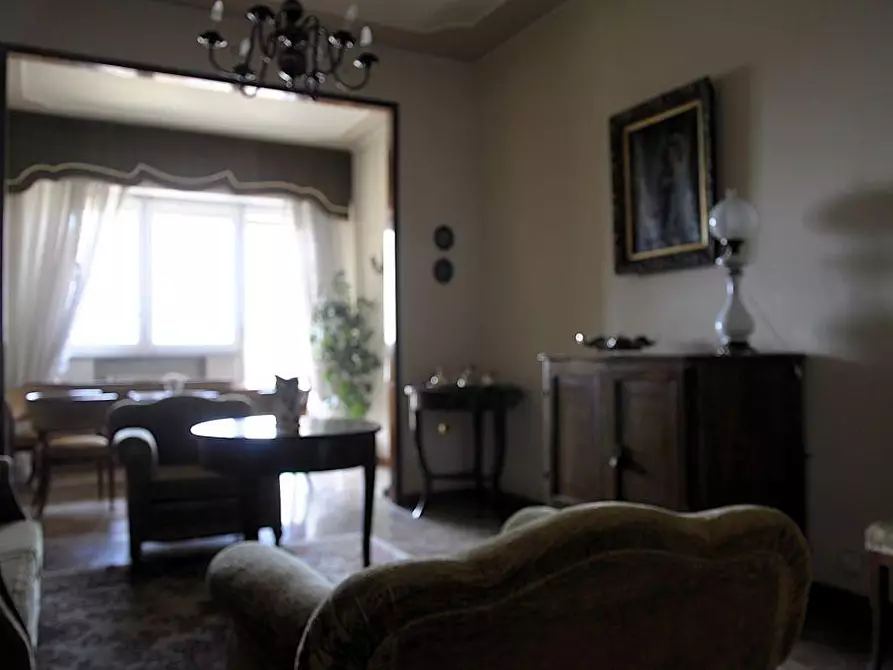 Immagine 4 di Appartamento in vendita  a Siena