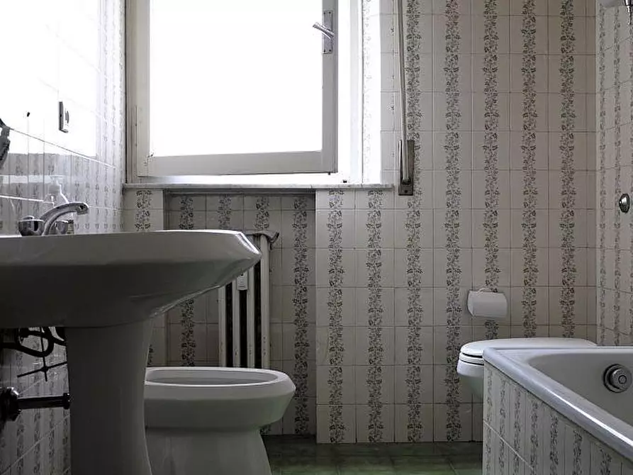 Immagine 27 di Appartamento in vendita  a Siena