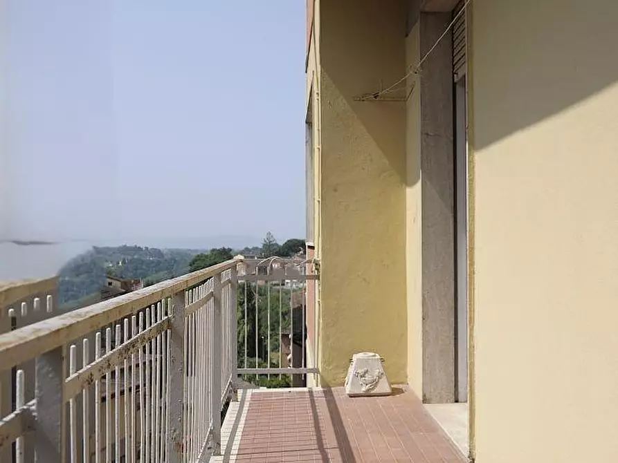 Immagine 18 di Appartamento in vendita  a Siena