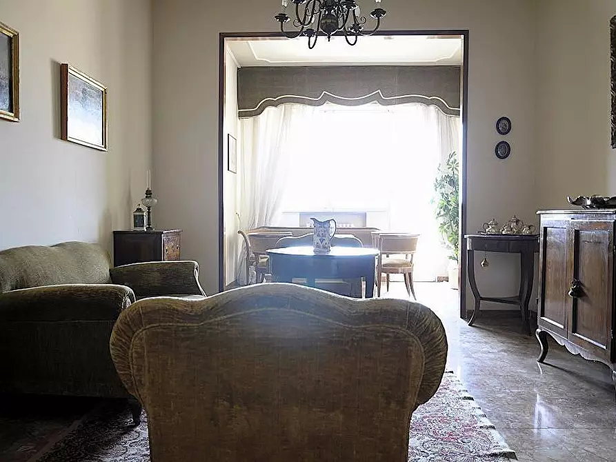 Immagine 1 di Appartamento in vendita  a Siena