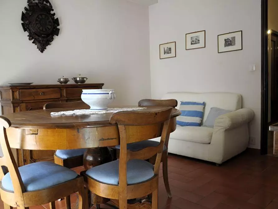 Immagine 19 di Appartamento in vendita  a Siena