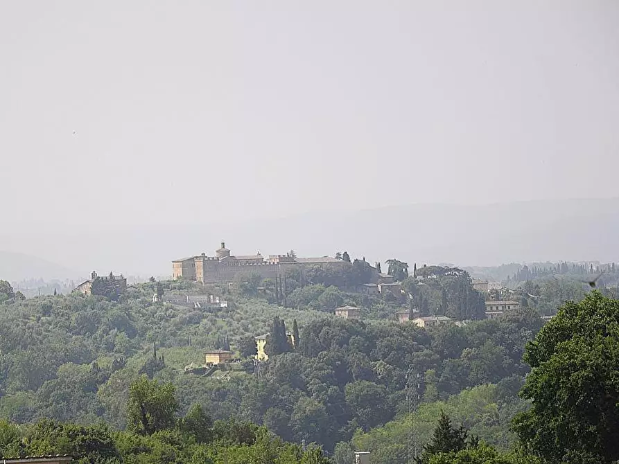 Immagine 10 di Appartamento in vendita  a Siena