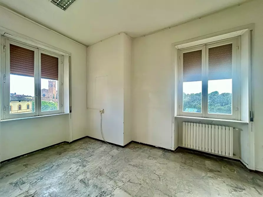 Immagine 1 di Appartamento in vendita  a Siena