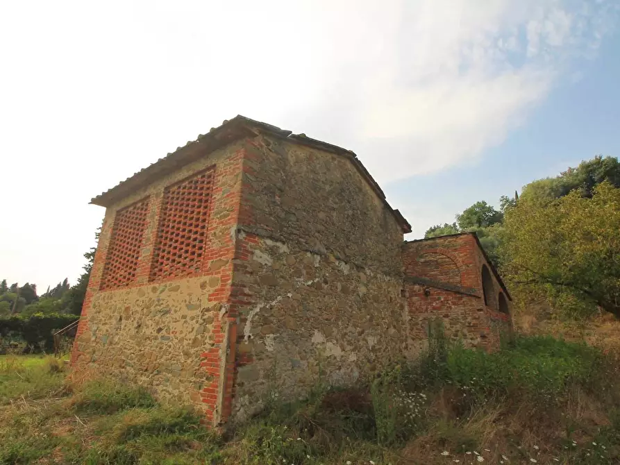 Immagine 6 di Casa colonica in vendita  a Vinci