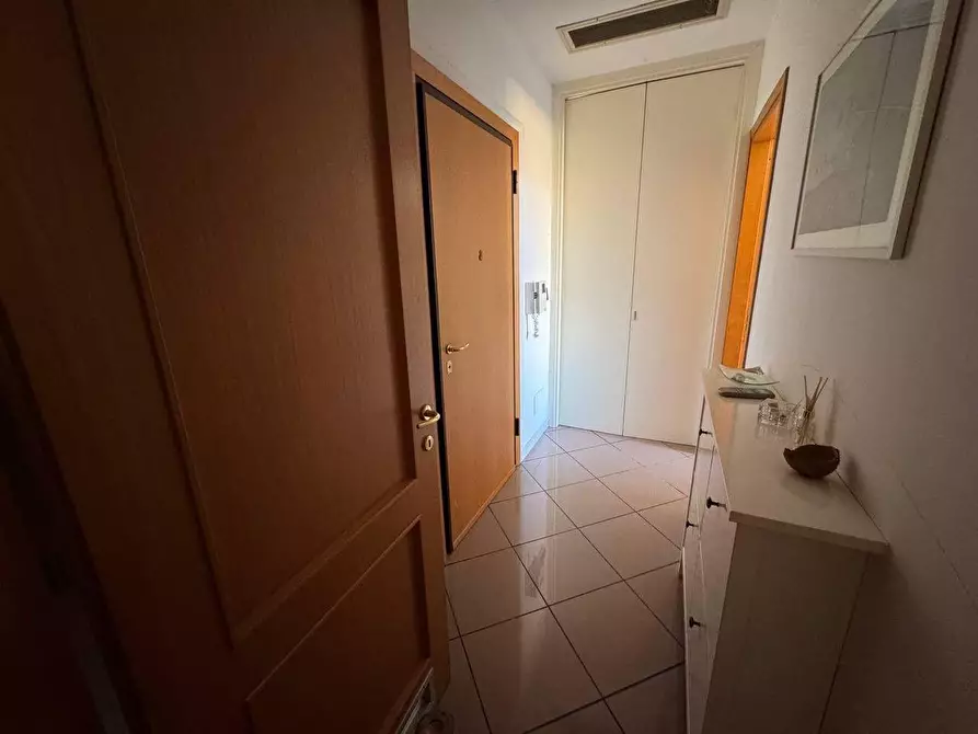 Immagine 13 di Appartamento in affitto  a Livorno