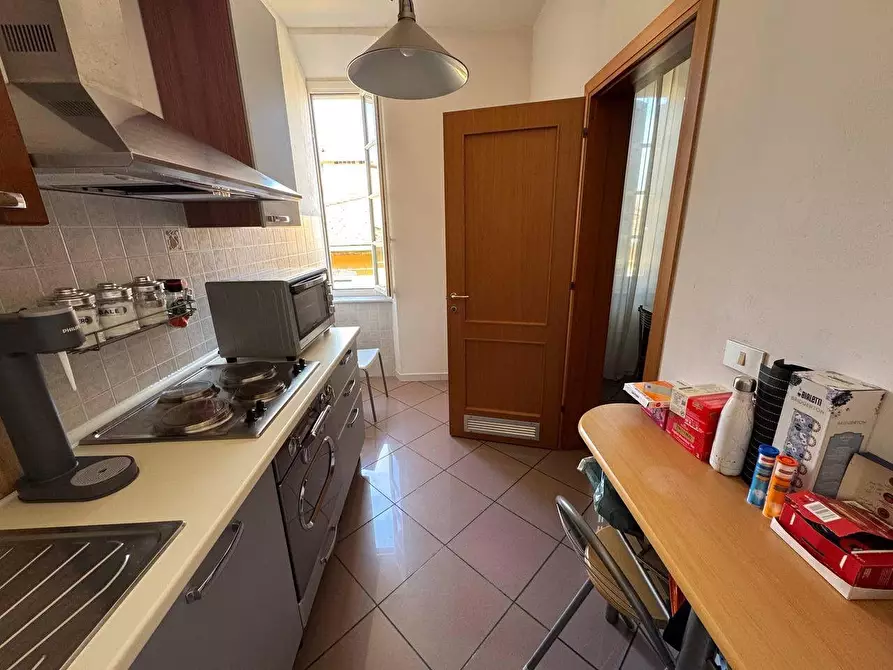 Immagine 9 di Appartamento in affitto  a Livorno