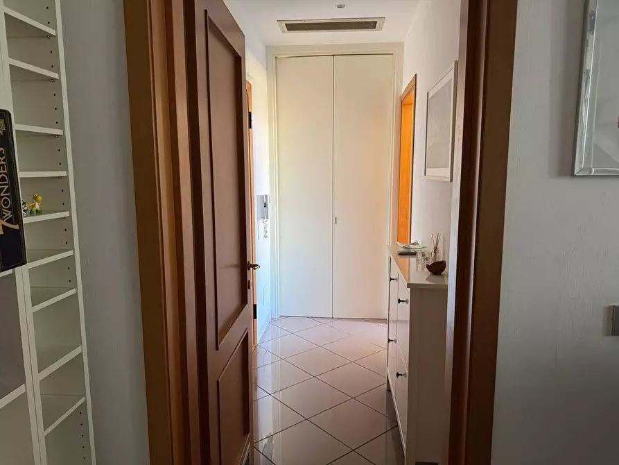 Immagine 11 di Appartamento in affitto  a Livorno