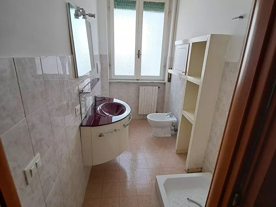 Immagine 6 di Appartamento in vendita  a Livorno