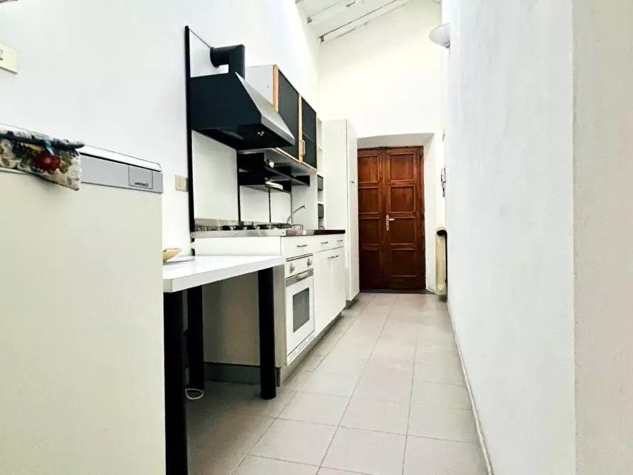 Immagine 10 di Mansarda in vendita  a Massa