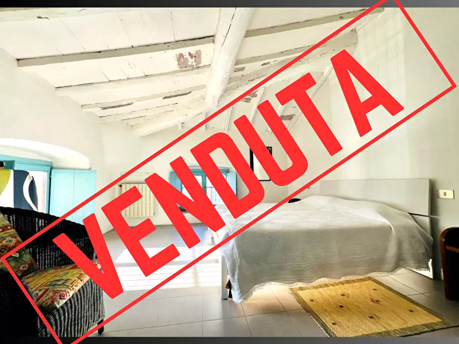 Immagine 1 di Mansarda in vendita  a Massa