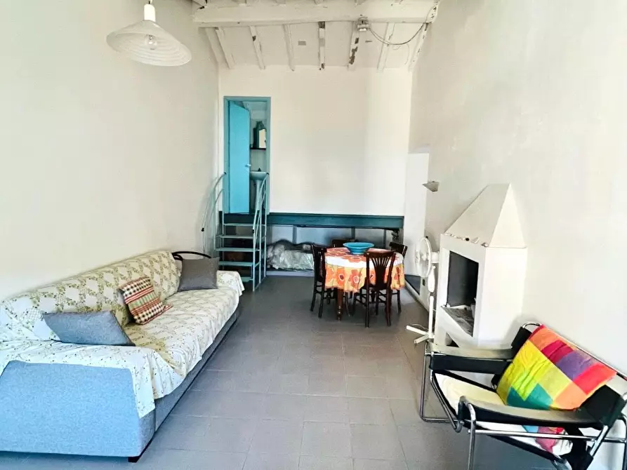 Immagine 3 di Mansarda in vendita  a Massa