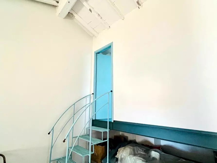 Immagine 8 di Mansarda in vendita  a Massa