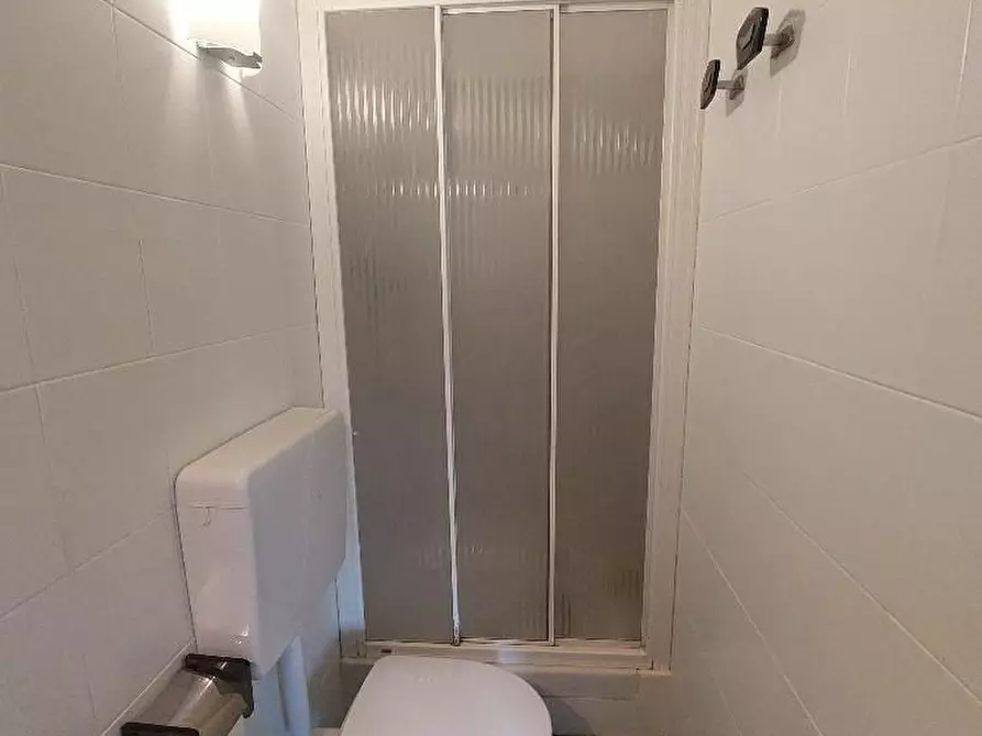 Immagine 15 di Terratetto in affitto  a Lastra A Signa