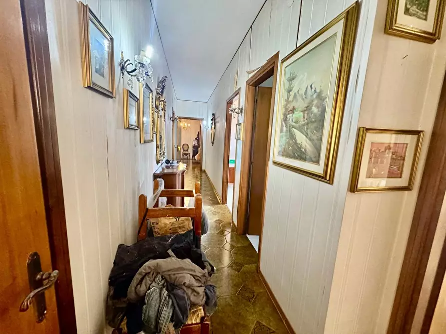 Immagine 19 di Appartamento in vendita  a Massa