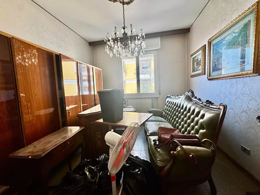 Immagine 16 di Appartamento in vendita  a Massa