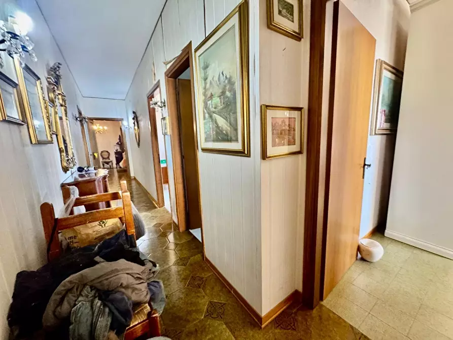 Immagine 18 di Appartamento in vendita  a Massa