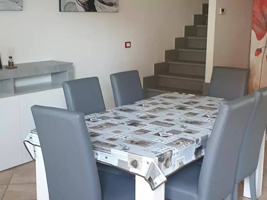 Immagine 5 di Villetta a schiera in affitto  a Pontedera