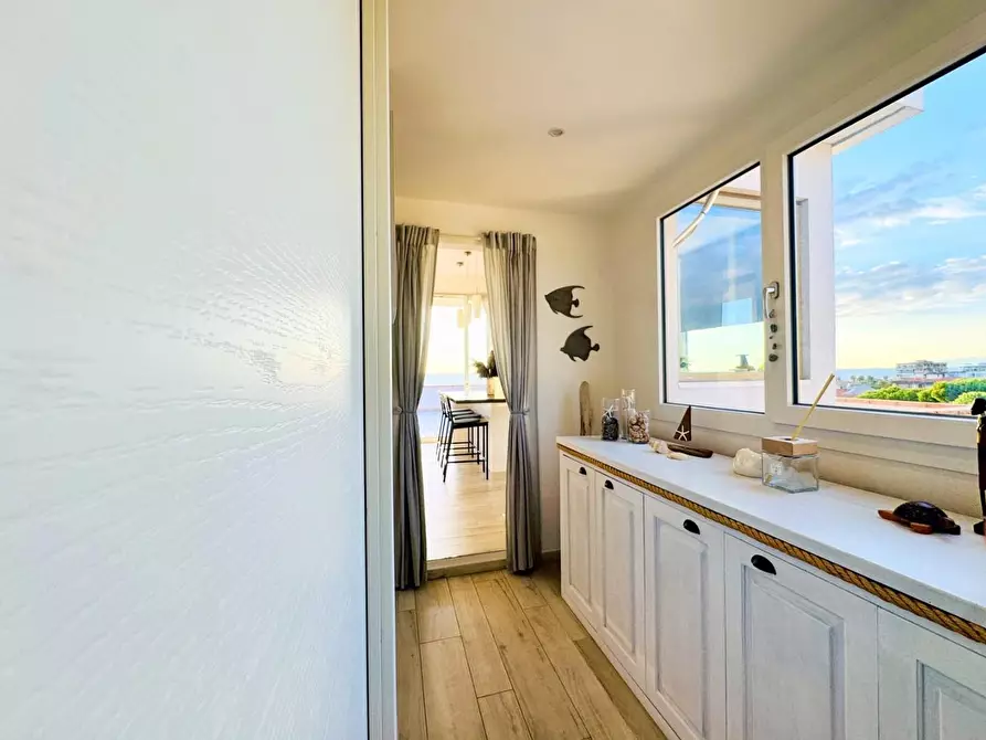 Immagine 4 di Mansarda in vendita  a Camaiore