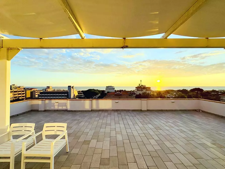 Immagine 30 di Mansarda in vendita  a Camaiore