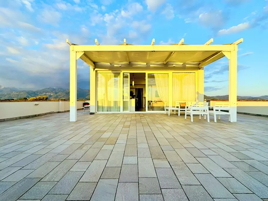 Immagine 31 di Mansarda in vendita  a Camaiore