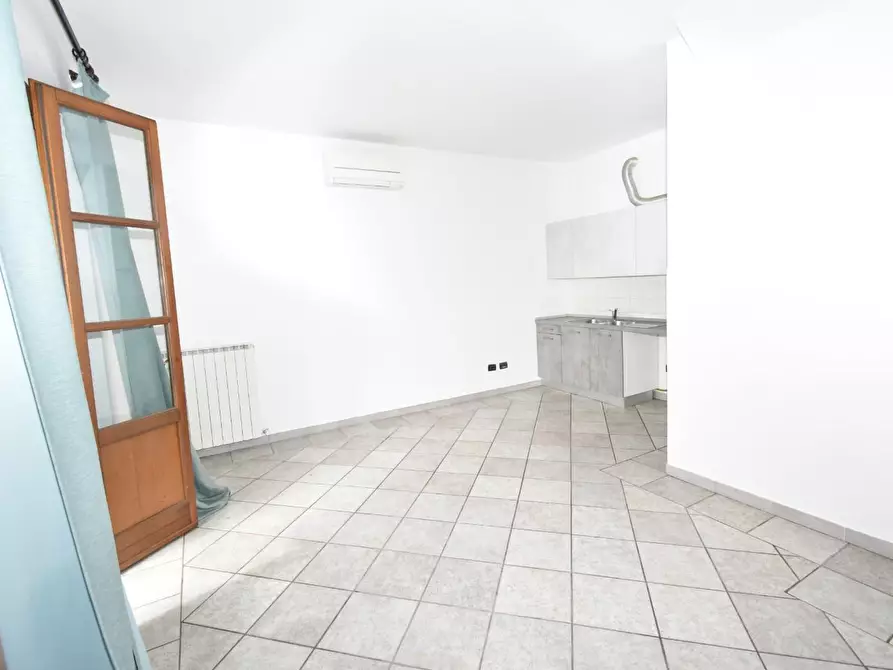 Immagine 8 di Villa in vendita  a Vecchiano