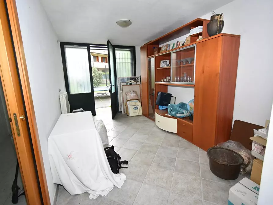 Immagine 32 di Villa in vendita  a Vecchiano