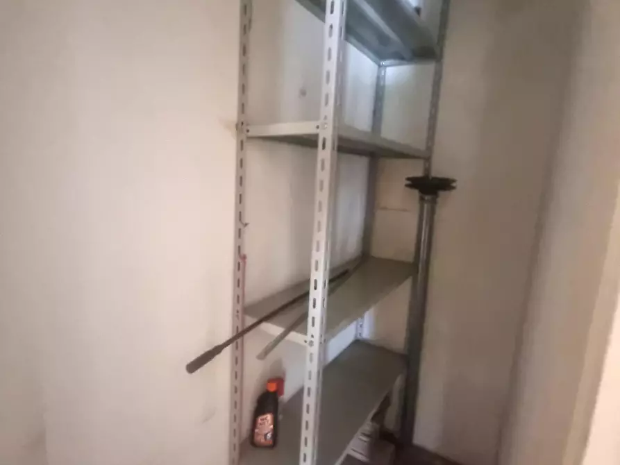 Immagine 17 di Appartamento in vendita  a Viareggio