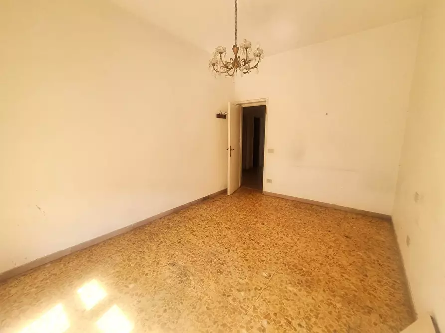 Immagine 2 di Appartamento in vendita  a Viareggio