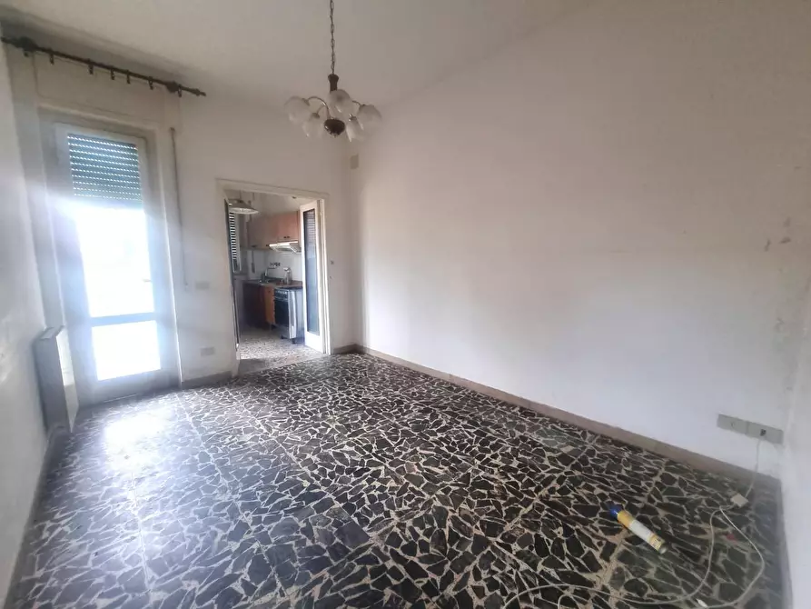 Immagine 11 di Appartamento in vendita  a Viareggio