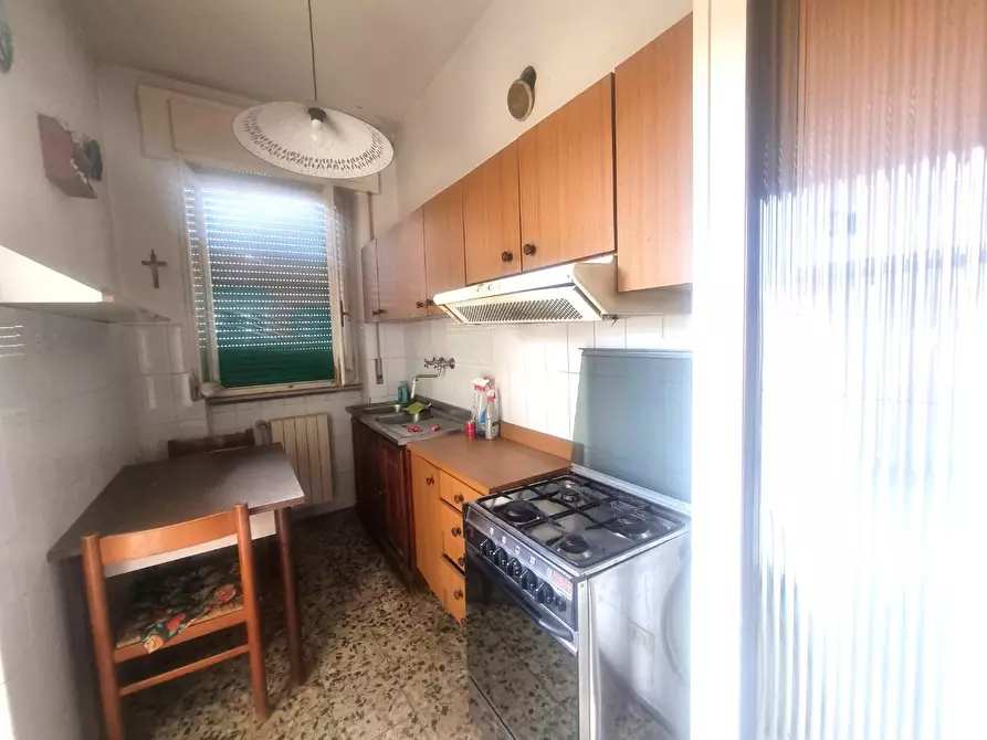 Immagine 14 di Appartamento in vendita  a Viareggio