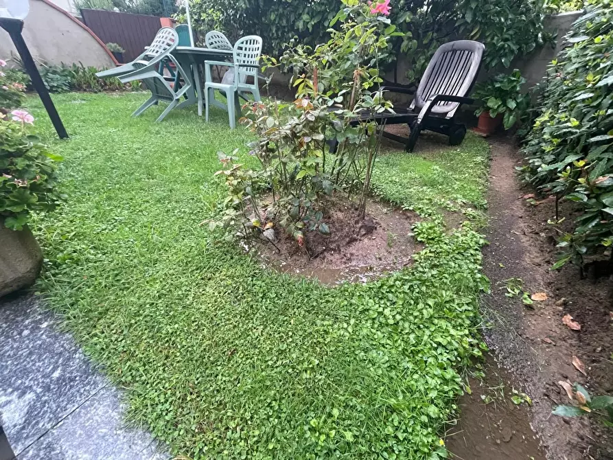 Immagine 3 di Villetta a schiera in vendita  a Carrara