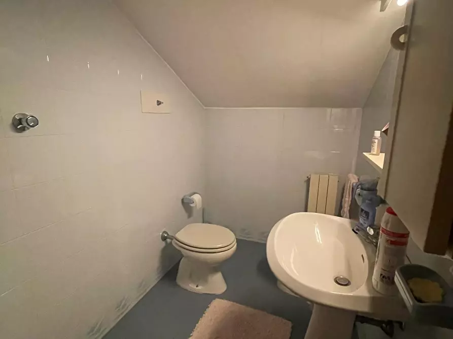 Immagine 7 di Villetta a schiera in vendita  a Carrara