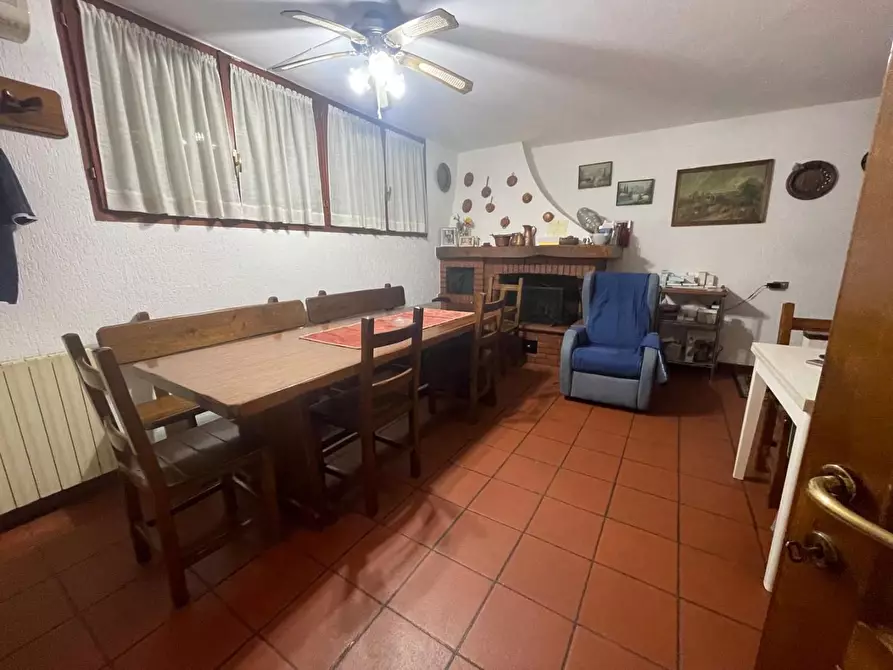 Immagine 11 di Villetta a schiera in vendita  a Carrara