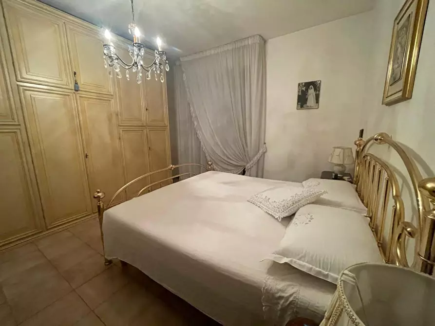 Immagine 20 di Villetta a schiera in vendita  a Carrara