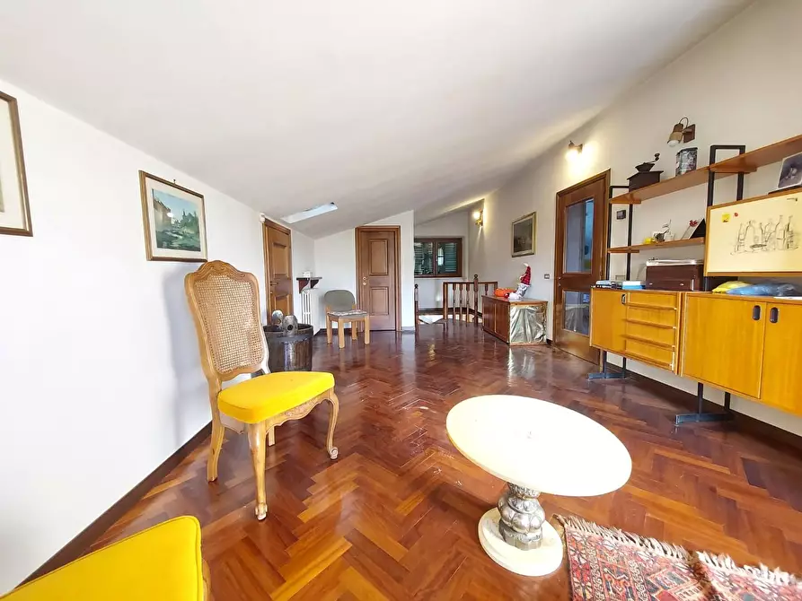 Immagine 45 di Villa in vendita  a Lucca