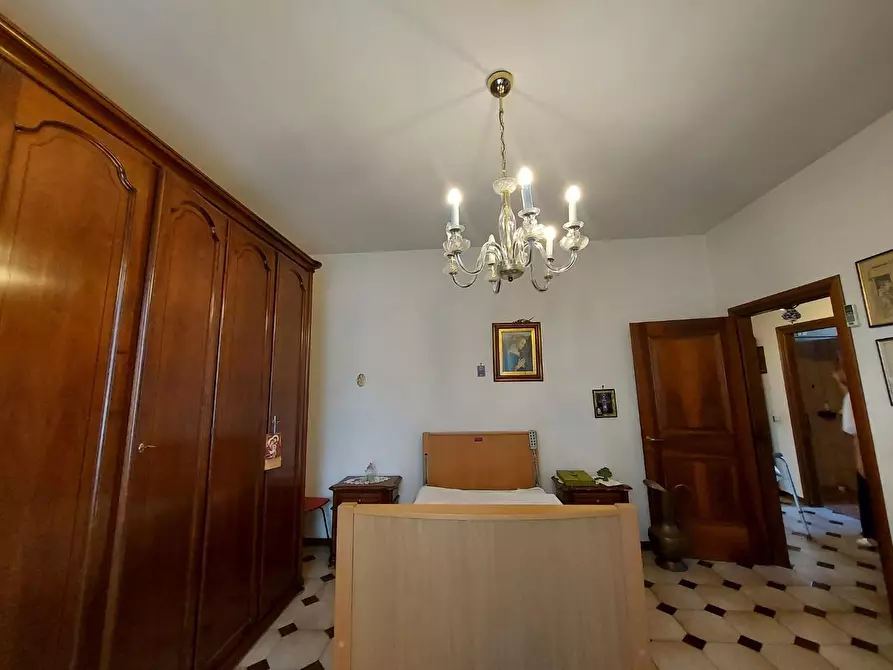 Immagine 35 di Villa in vendita  a Lucca
